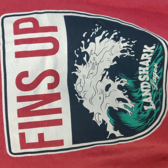 Fins up Land shark lager mens shirt - Picture 2 of 6
